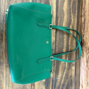 Tory Burch Green Suede Tote Luxurious Design